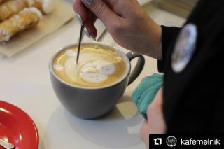 Medvěd z Mělníka v šálku GoatCup 😊 www.goatcup.cz #goatcupzakaznici